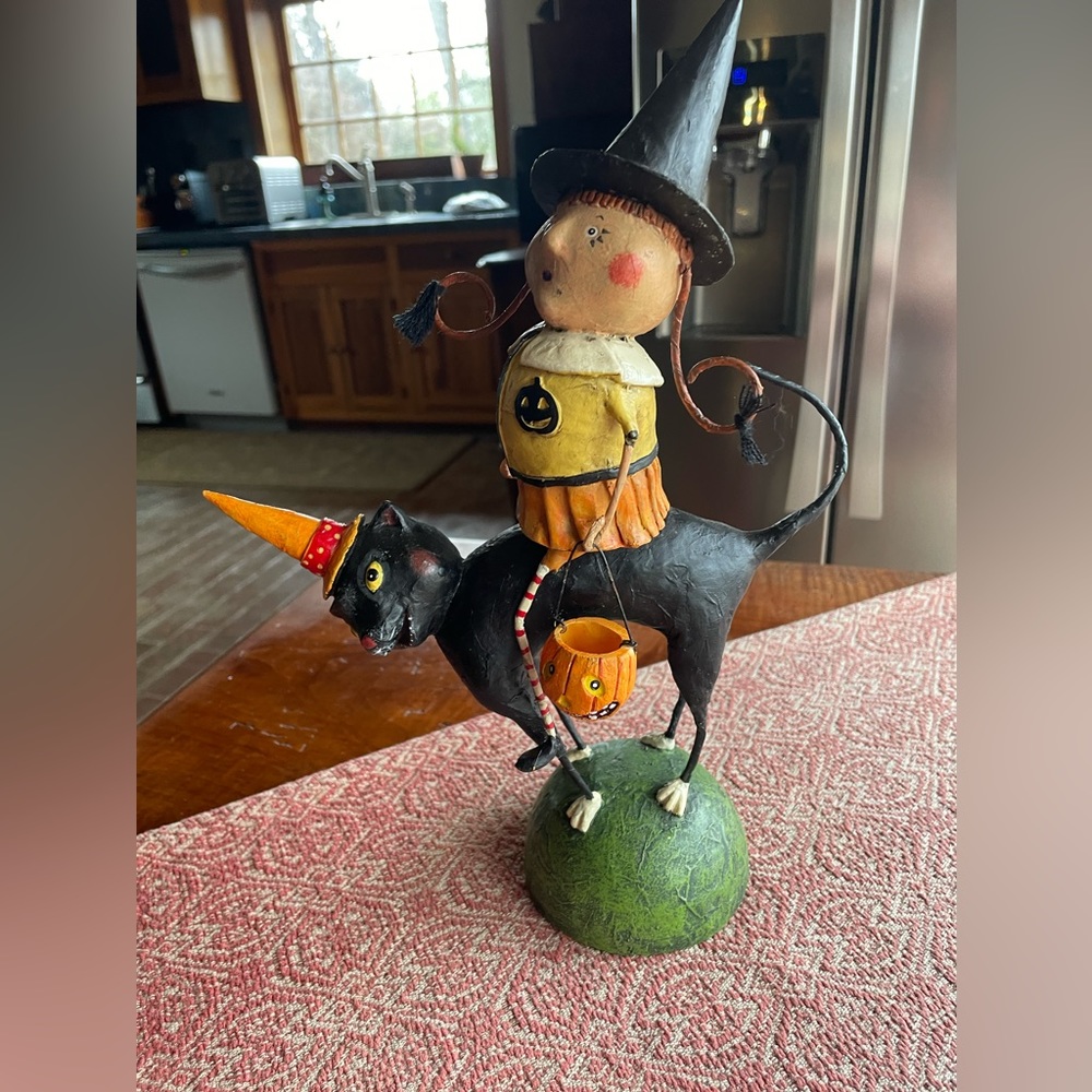 Lori Mitchell Halloween figurine